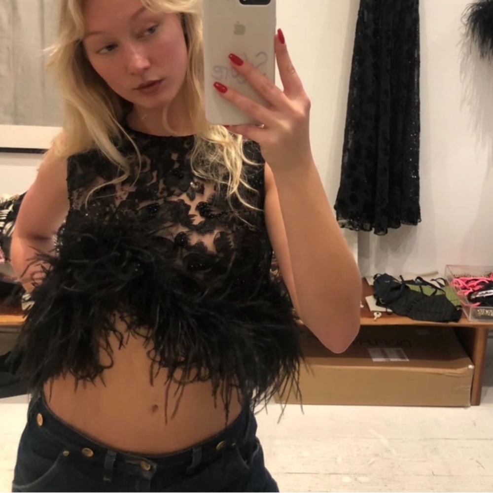 Dana Foley Lace Top w. Feather Trim